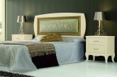 Dormitorio provenzal cabecero y mesitas